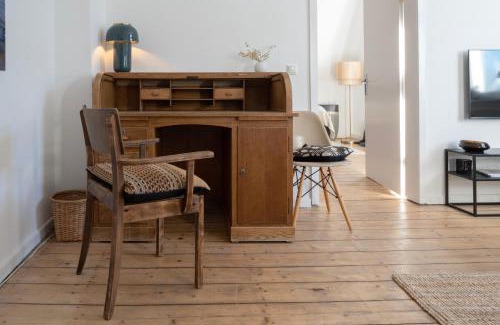 Barendorf Apartment | FeelsLikeHome - Schöne&zentral angebundene Altbauwohnung mit Parkplatz