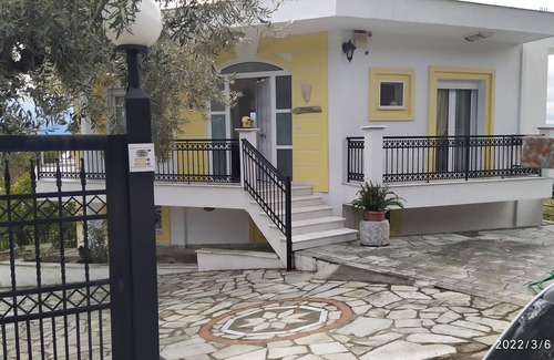 Nea Anchialos House | Felicity Seafront Luxury House