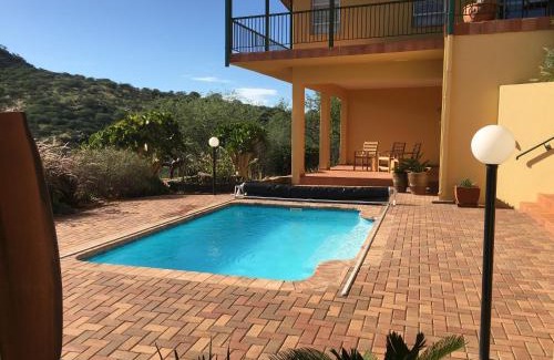 Windhoek House | Felsenblick Self-Catering