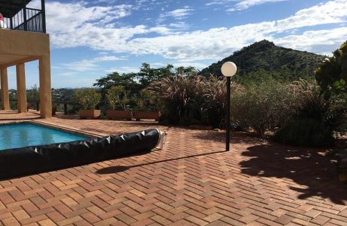 Windhoek House | Felsenblick Self-Catering