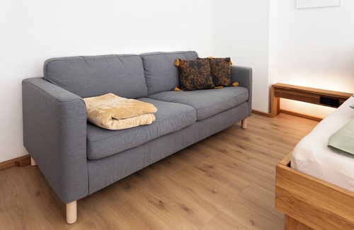 Krippen Apartment | Felsquartier: Bright apartment with forest view