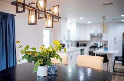 Spring Branch West House | Fenced Backyard | King Bed | Open Plan | Modern