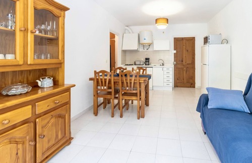 Leiria Apartment | Fener de Dalt 84 - Apartment with communal pool