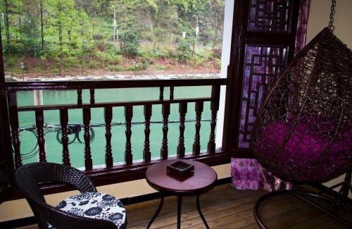 Fenghuang House | Fenghuang Tujia Ethnic Minority River View Hotel