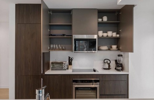 Fenway–Kenmore Apartment | Fenway 2 bed 2 bath condo