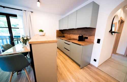Poertschach am Woerthersee Condo | Ferienwohnung Seenah Top 4 by S4Y