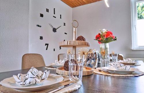 Region Hannover District House | Ferien im Fachwerkhaus mit Heimkino & Fitnessraum & Pools