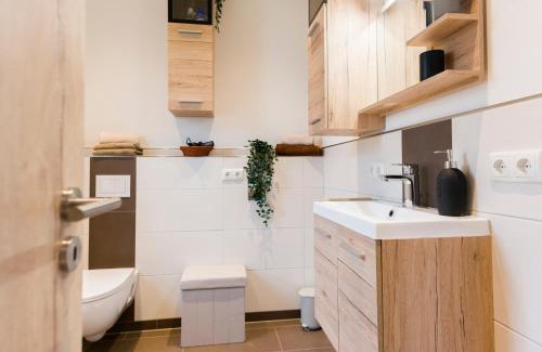 Bungalowdorf an der Talsperre Apartment | Ferienhäuschen am See, neu gebaut, klimatisiert und beheizbar