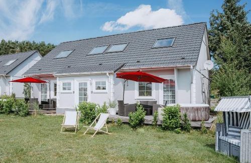Luetow House | Ferienhäuser Insel Usedom Haus Milo 5 - Blick aufs Achterwasser! Whirlpool und Sauna