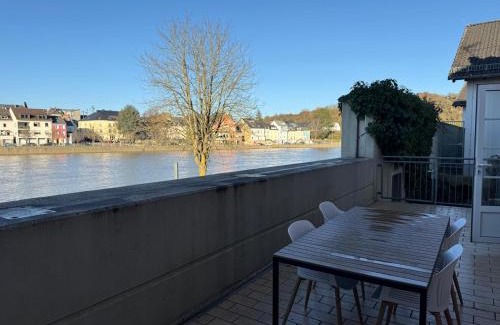 Oberbillig House | Ferienhaus-am-Moselufer