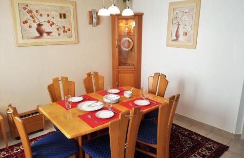 Pellenz House | Ferienhaus am Rheintor