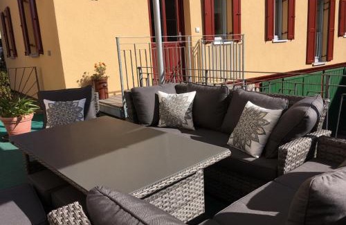 Ochsenfurt Apartment | Ferienhaus "Am Saarbach"