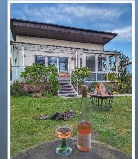 Mustin House | Ferienhaus am See mit Ruderboot