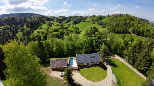 Oberhaag Villa | Ferienhaus auf 7 ha Alleinlage - Pool,Whirlpool, Sauna - Das Refugium Südsteiermark
