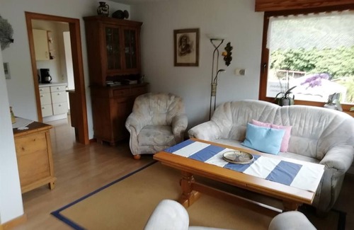 Bad Muenstereifel Apartment | Ferienhaus Burgblick - 4-bed vacation home, shower/WC, 2 bedrooms