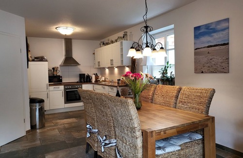 St. Peter-Ording House | Ferienhaus DHH Dat Johannsen Hus