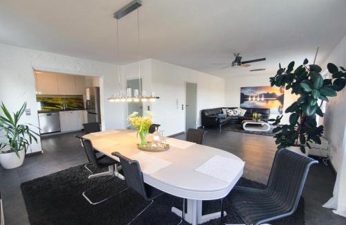 Katzweiler Apartment | Ferienhaus Goldgrube - 5 Zimmer - 140qm am Fluss