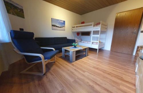 Schoenwald Apartment | Ferienhaus-Schönwald im Herzen des Schwarzwaldes 2-Zimmer-Maisonette-Wohnung mit Balkon App 12