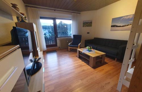 Schoenwald Apartment | Ferienhaus-Schönwald im Herzen des Schwarzwaldes 2-Zimmer-Maisonette-Wohnung mit Balkon App 12