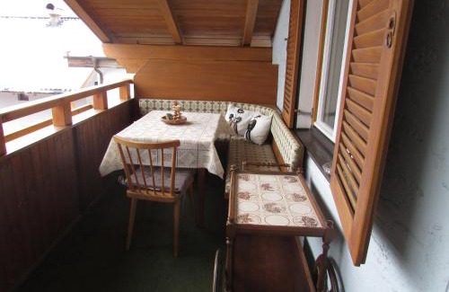 Imst House | Ferienhaus Tschenett
