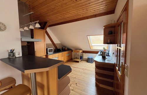 Boitzenburger Land Resort | Ferienhof Schmetterlingsgarten Ferienwohnung 2 Dachgeschoss mit Garten