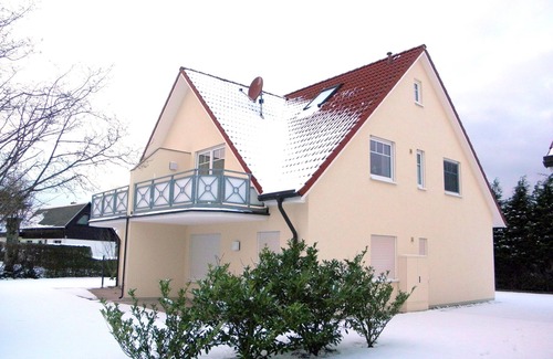 Zingst Apartment | Ferienwohnung Hoppenberg 7 "zur Kogge" Wohnung "DG Links"