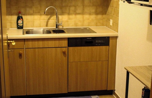 Neuhausen am Rheinfall Apartment | Ferienwohnung als Wohlfühloase mit Sonnigem Balkon 5 Min vom Rheinfall Entfernt