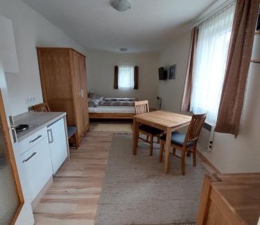 Rohrbach bei Mattersburg Apartment | Ferienwohnung Kutrowatz