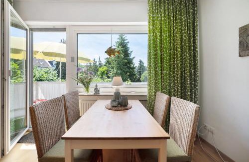 Bachem Apartment | Ferienwohnung Bachem mit Balkon