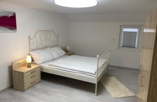 Schwalenberg Apartment | Ferienwohnung Marcel I