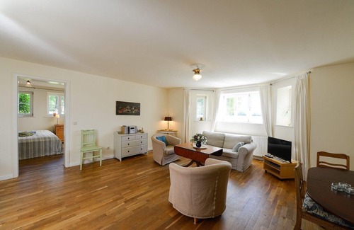 Grubnow Apartment | Ferienwohnung 1 direkt am Wasser im Gut Grubnow Rügen