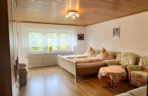 Loecherberg Apartment | Ferienwohnung 105qm, 3 Schlafzimmer, max. 6 Personen