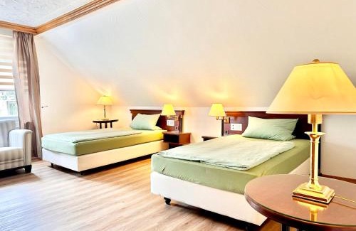 Loehne Apartment | Ferienwohnung 3 bis 6 Pers WLAN und Parkplatz, HDZ und Kliniken in der Nähe, direkt an der A2 und A30 gelegen