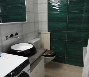 Lostorf Apartment | Ferienwohnung 53m2 möbliert mit Internet TV Küche & schöner Aussicht in zwischen Olten und Aarau mieten