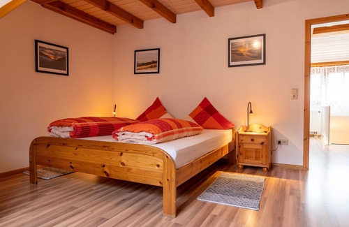 Staufen im Breisgau House | Ferienwohnung 60 qm, 2 Schlafzimmer, max. 4 Personen