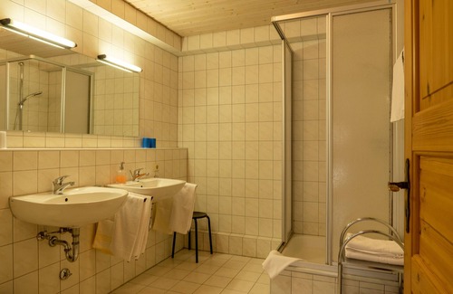 Staufen im Breisgau House | Ferienwohnung 60 qm, 2 Schlafzimmer, max. 4 Personen