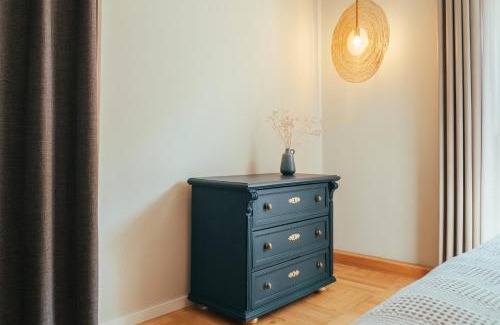 Olbersdorf Apartment | Ferienwohnung 60er Jahre Design Apartment - 65qm Fewo im Zittauer Gebirge - familienfreundliche Unterkunft am Bergfuß zum Töpfer