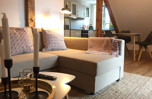 Babelsberg Nord Apartment | Ferienwohnung, 68qm mit 1 Schlafraum, Dachterrasse und Sauna für max. 4 Personen