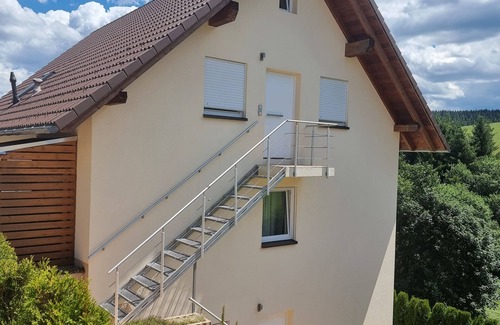 Unterkirnach Apartment | Ferienwohnung, 81qm mit 2 Schlafräume und Dachterrasse für max. 4 Personen