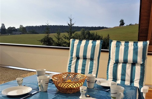 Unterkirnach Apartment | Ferienwohnung, 81qm mit 2 Schlafräume und Dachterrasse für max. 4 Personen