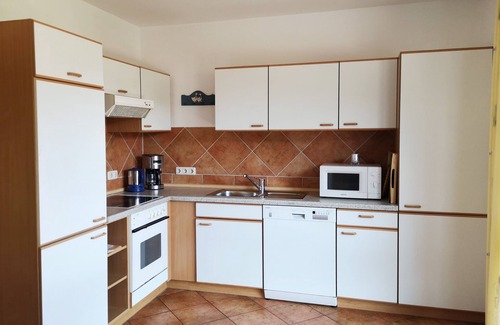 Werbach Apartment | Ferienwohnung 90 qm mit Platz für bis zu fünf Personen, mit Bootsanlegeplatz.