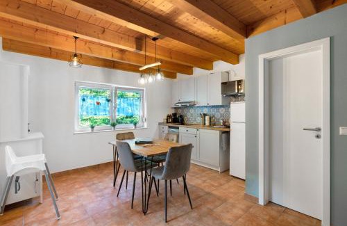 Buehlertal Apartment | Ferienwohnung am Hirschfelsen