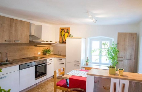 Glatzberg House | Ferienwohnung am Künstler-bauernhof ab 7 Nächte - Malerwinkl - Kunsthotel Wirtshaus & Vinothek
