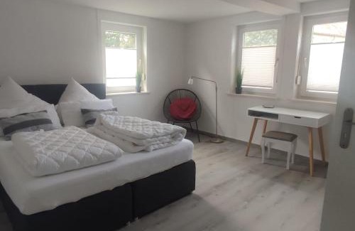 Grebenstein Apartment | Ferienwohnung am Rittergut 100qm