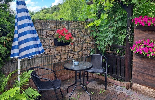Heisterbacherrott Apartment | Ferienwohnung am Scharfenberg im Siebengebirge. Hunde Herzlich Willkommen!