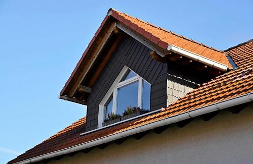 Alach Apartment | Ferienwohnung Am Wäldchen