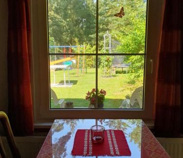 Biesenthal Apartment | Ferienwohnung am Wald