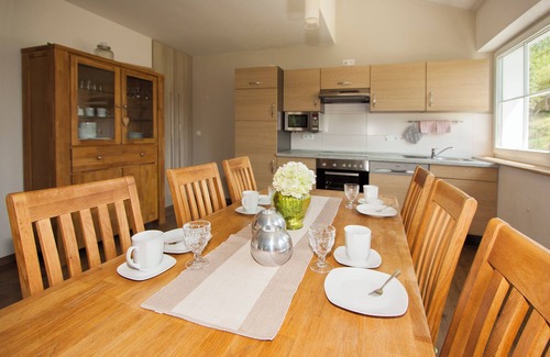 Gellinghausen Apartment | Ferienwohnung Bellenhahn, 70 qm, 2 Schlafzimmer, Balkon, Max. 5 Personen