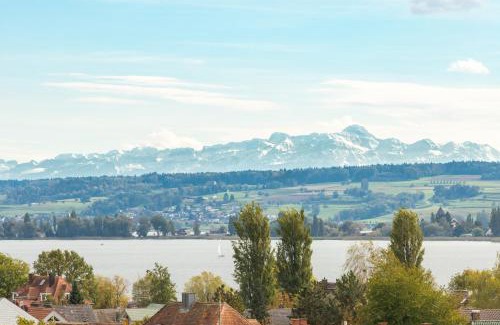 Allensbach Apartment | Ferienwohnung Bodenseeblick