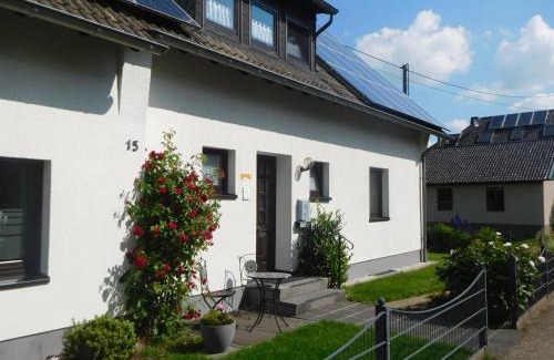 Hellenthal Apartment | Ferienwohnung Charly